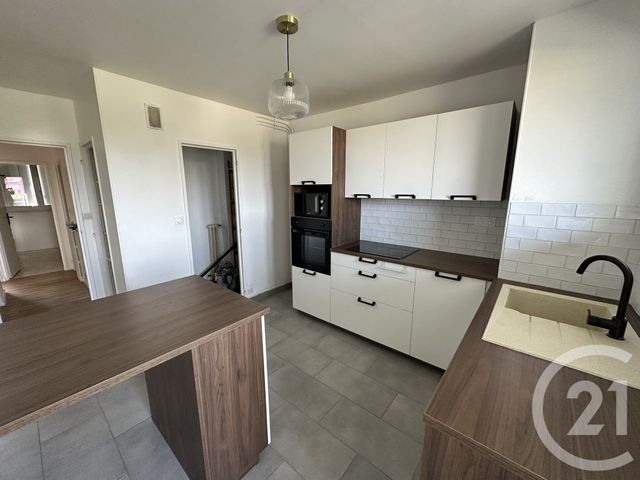 Appartement T4 à louer - 4 pièces - 76.75 m2 - ALLONNES - 72 - PAYS-DE-LOIRE - Century 21 Harmony