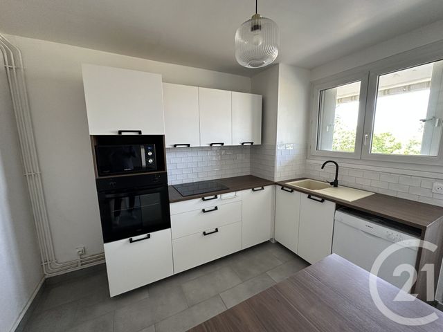 Appartement T4 à louer - 4 pièces - 76.75 m2 - ALLONNES - 72 - PAYS-DE-LOIRE - Century 21 Harmony