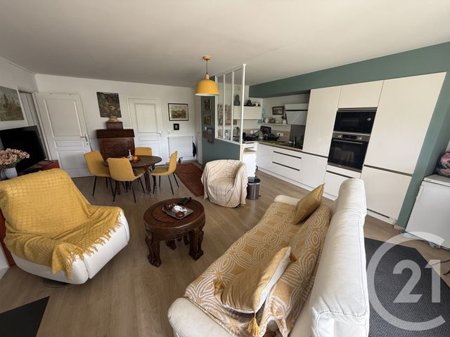 Appartement T4 à vendre - 4 pièces - 85.75 m2 - COULAINES - 72 - PAYS-DE-LOIRE - Century 21 Harmony