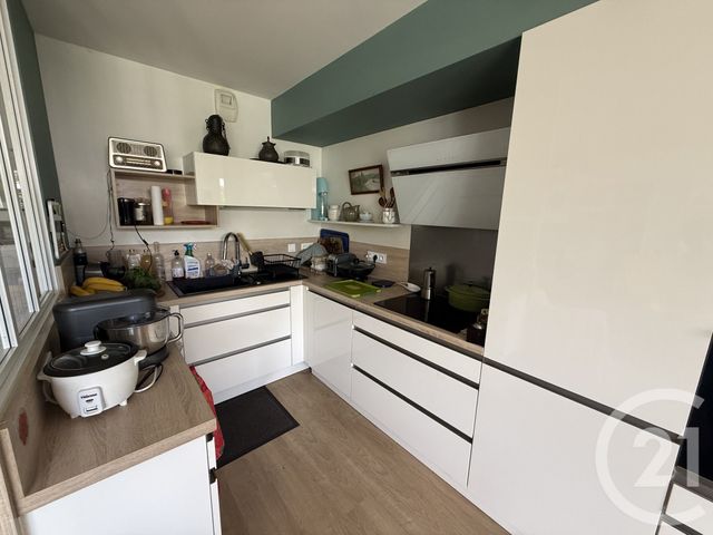 Appartement T4 à vendre - 4 pièces - 85.75 m2 - COULAINES - 72 - PAYS-DE-LOIRE - Century 21 Harmony