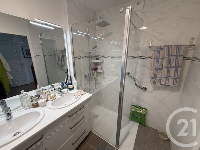 Appartement T4 à vendre - 4 pièces - 85.75 m2 - COULAINES - 72 - PAYS-DE-LOIRE - Century 21 Harmony