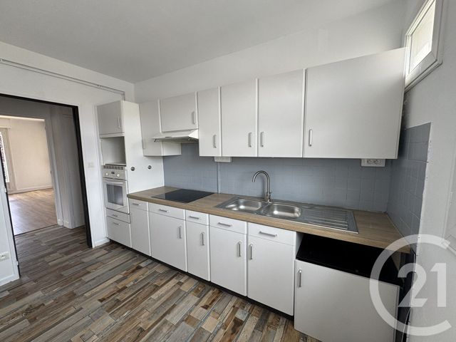 Appartement T3 à louer - 3 pièces - 79.74 m2 - LE MANS - 72 - PAYS-DE-LOIRE - Century 21 Harmony