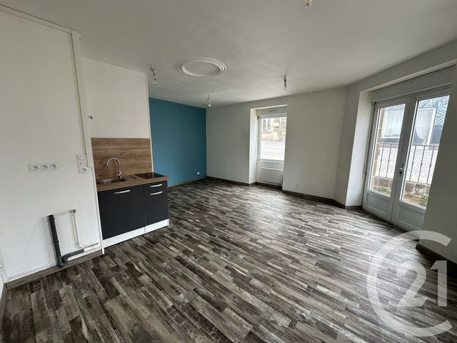 Appartement T1 à louer - 1 pièce - 29.45 m2 - LA BAZOGE - 72 - PAYS-DE-LOIRE - Century 21 Harmony