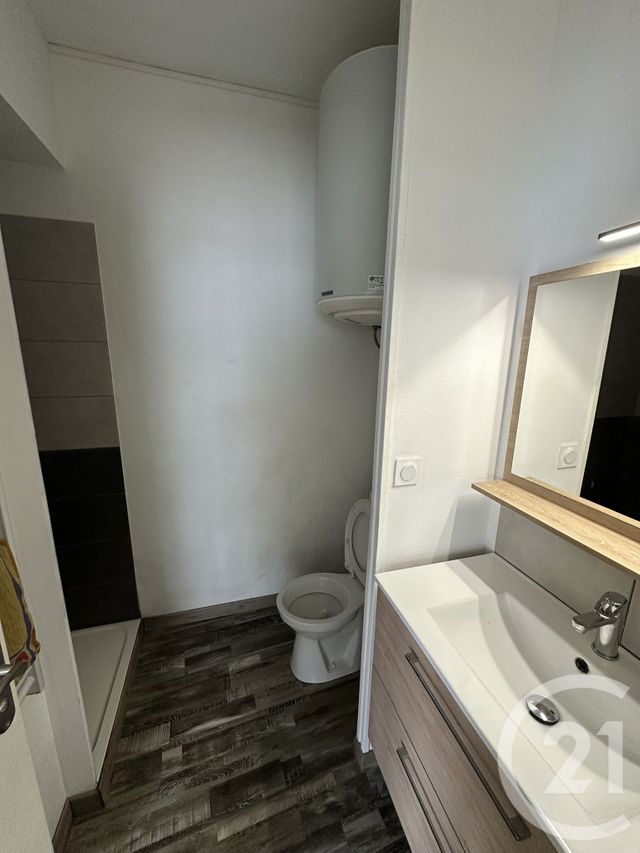 Appartement T1 à louer - 1 pièce - 29.45 m2 - LA BAZOGE - 72 - PAYS-DE-LOIRE - Century 21 Harmony