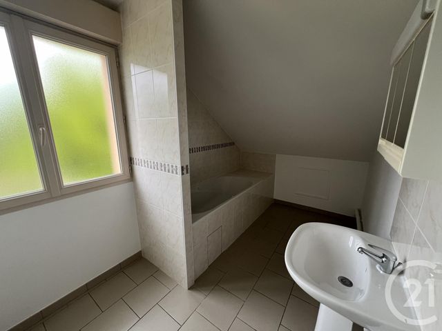 maison à louer - 4 pièces - 116.24 m2 - RUAUDIN - 72 - PAYS-DE-LOIRE - Century 21 Harmony